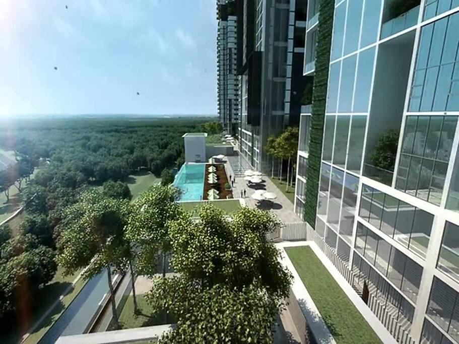 Skypark Residence Cyberjaya I Pool View With Balcony Exterior photo